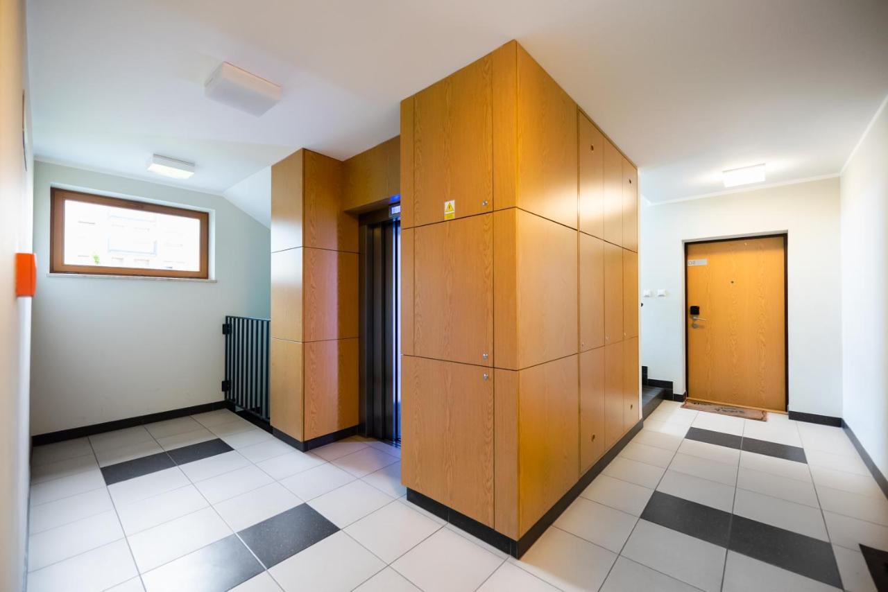 Bluszczanska Modern Urban Apartment وارسو المظهر الخارجي الصورة